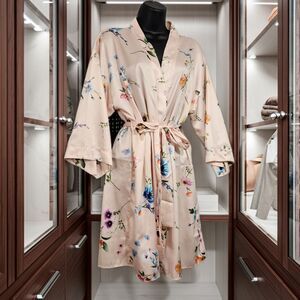 Flora Nikrooz Satin Robe Sz M/L Floral Soft Girl Pink Dressing Gown Romantic